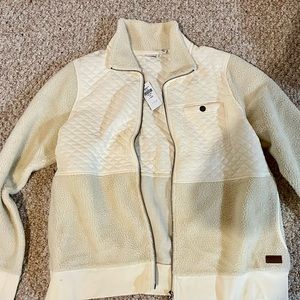LLBean Large White Quilted Fleece